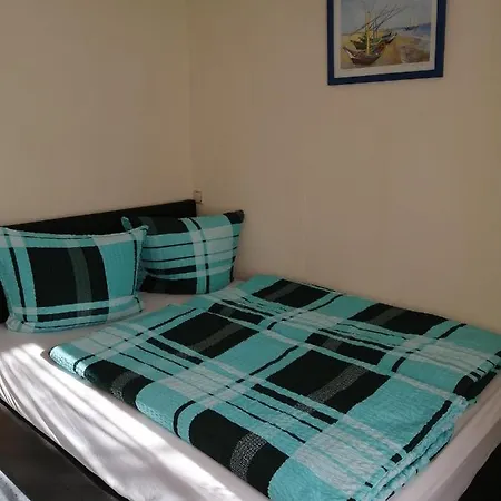 Auf Ruegen アパート プットブス